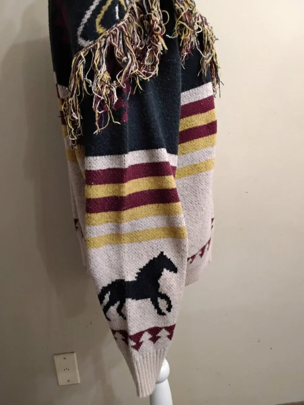 Sterling & Stitch Southwestern Fringe Pullover Sweater Size S Aztec Horse